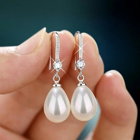 The Water Drop — Pearl Earrings