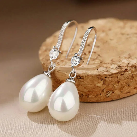 The Water Drop — Pearl Earrings